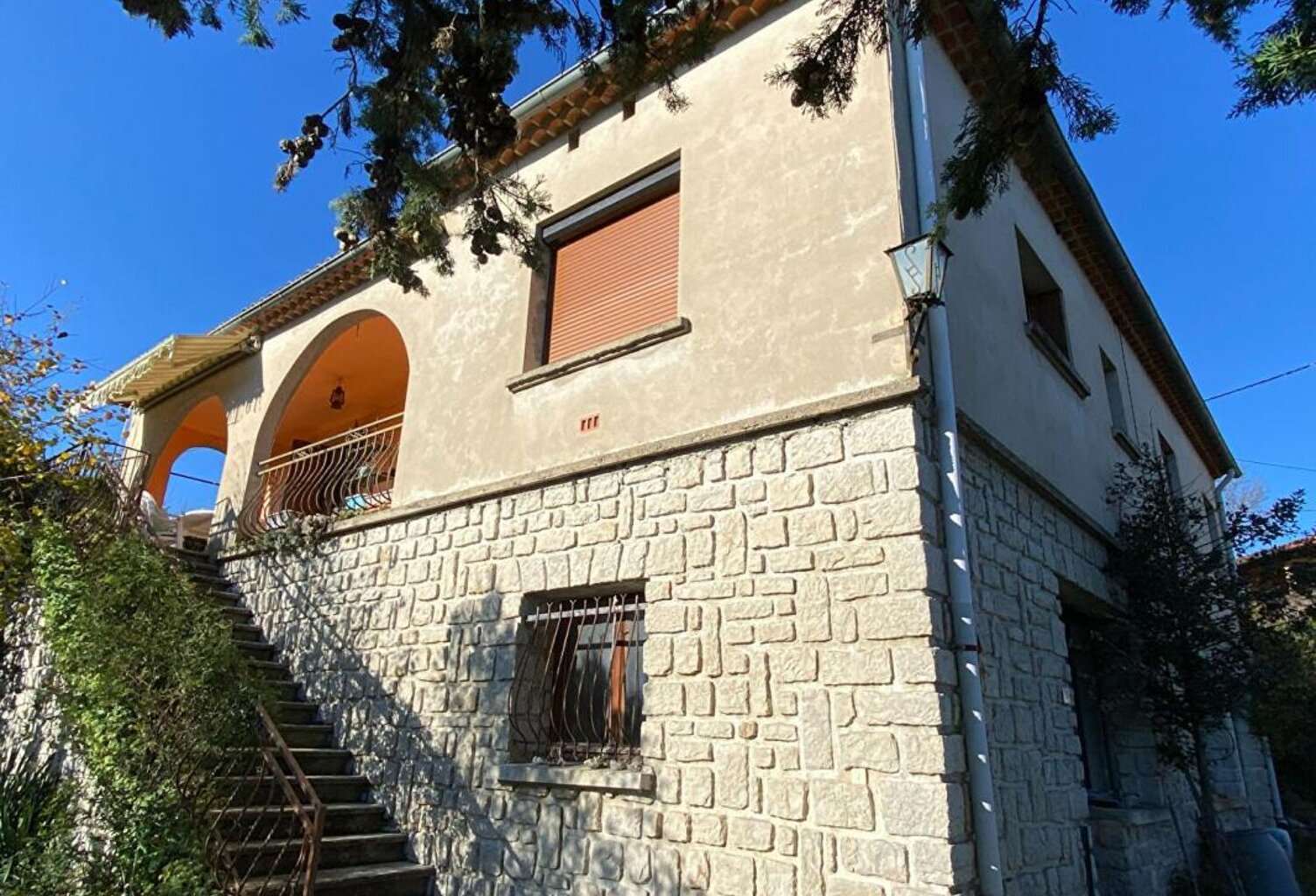 Maison St Paul Le Jeune 8 pièce(s) 164 m2 — photo 1
