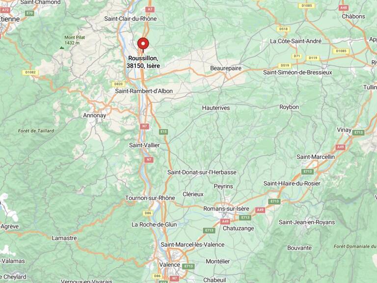 Terrain constructible de 410 m² sur la commune de Rousillon — photo 1