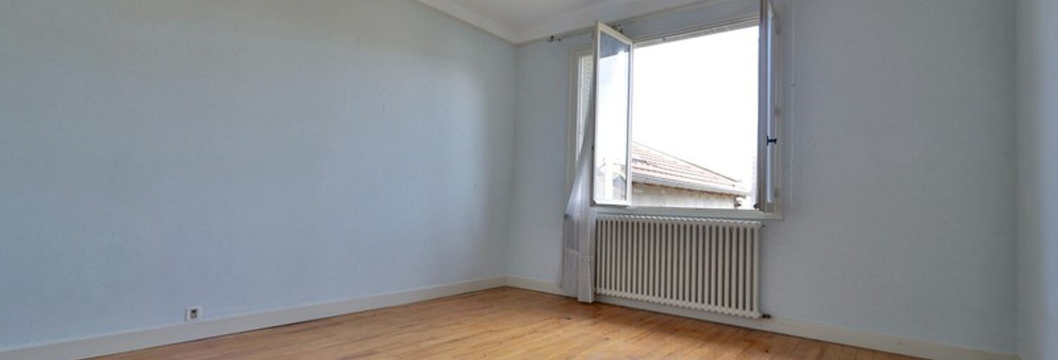 Maison 7 Pièces 190 m² à vendre à Bâgé-le-Châtel (01380)