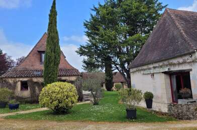 Maison 15 pièces 749000 €