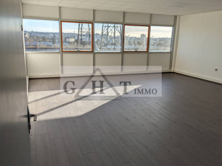 A VENDRE NEUILLY SUR MARNE BUREAUX 300M2 — photo 1