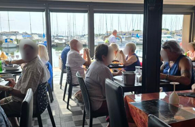 BELLE OPPORTUNITE - FONDS DE COMMERCE RESTAURANT   PORT DU C — photo du bien