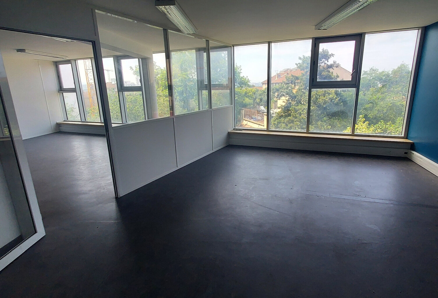 EXCELLENTE RENTABILITE 10% Plateau entier 1er étage 180m2 Bu — photo 1