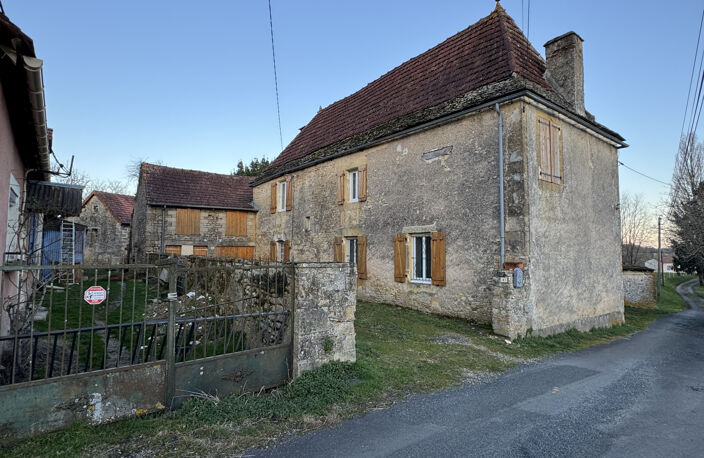 Maison en pierres avec dépendances à restaurer...2404 m2 de — photo 3