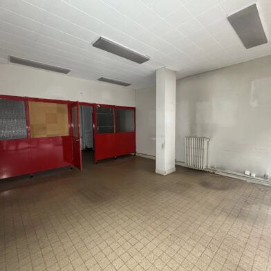 Commerce 3 pièces 552 €