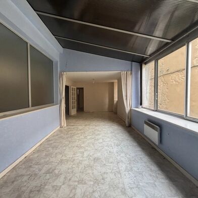 Commerce  274000 €