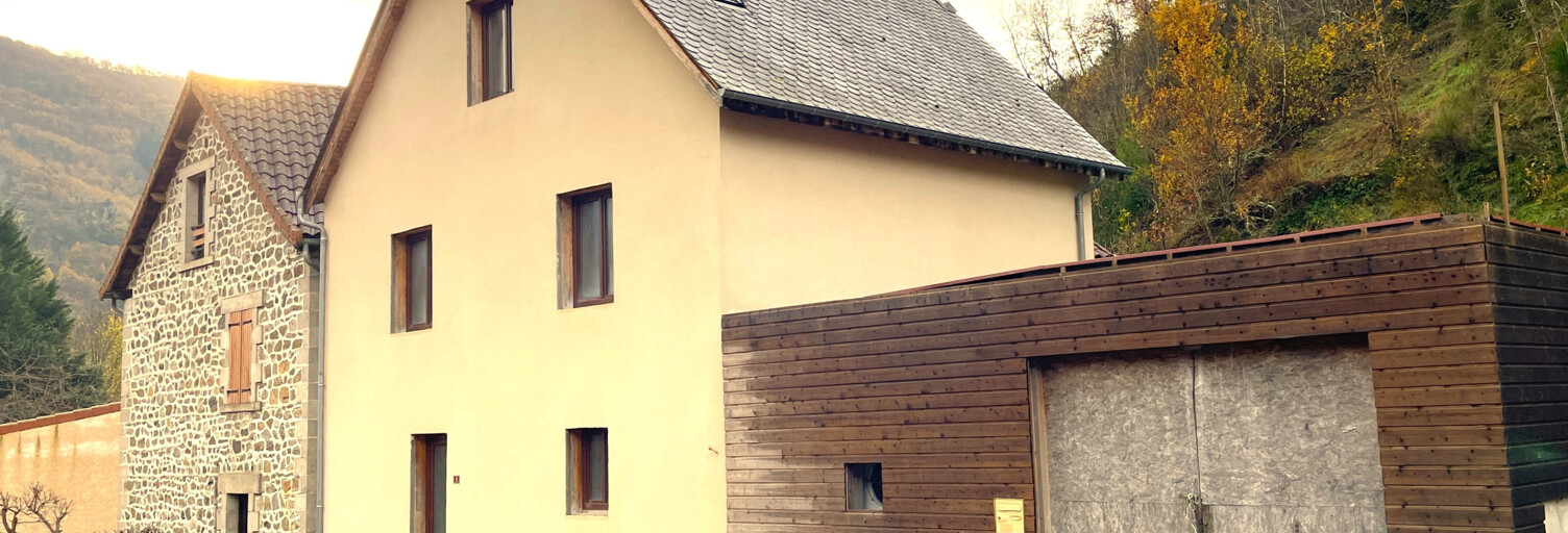 Maison 5 Pièces 118 m² à vendre à Molompize (15500)