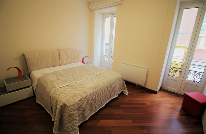2 PIECES DANS RUE PIETONNE — photo 3