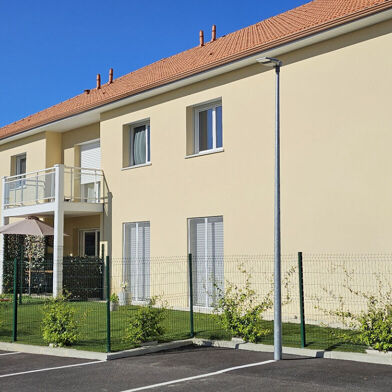 Appartement 3 pièces 146572 €