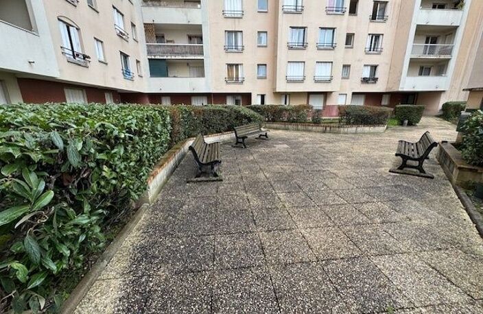 2 pièces sur jardins + cave — photo 2