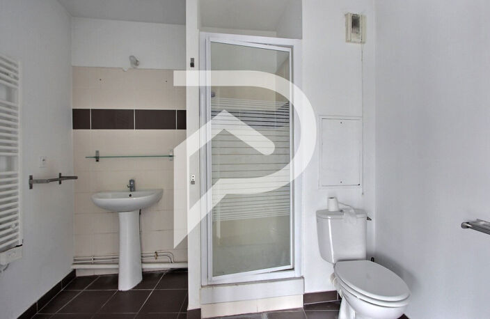 VENTE : Studio (27.70 m²) + terrasse à ASNIERES SUR SEINE — photo 3