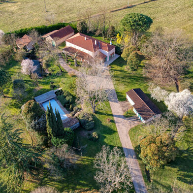 Maison 9 pièces 549900 €