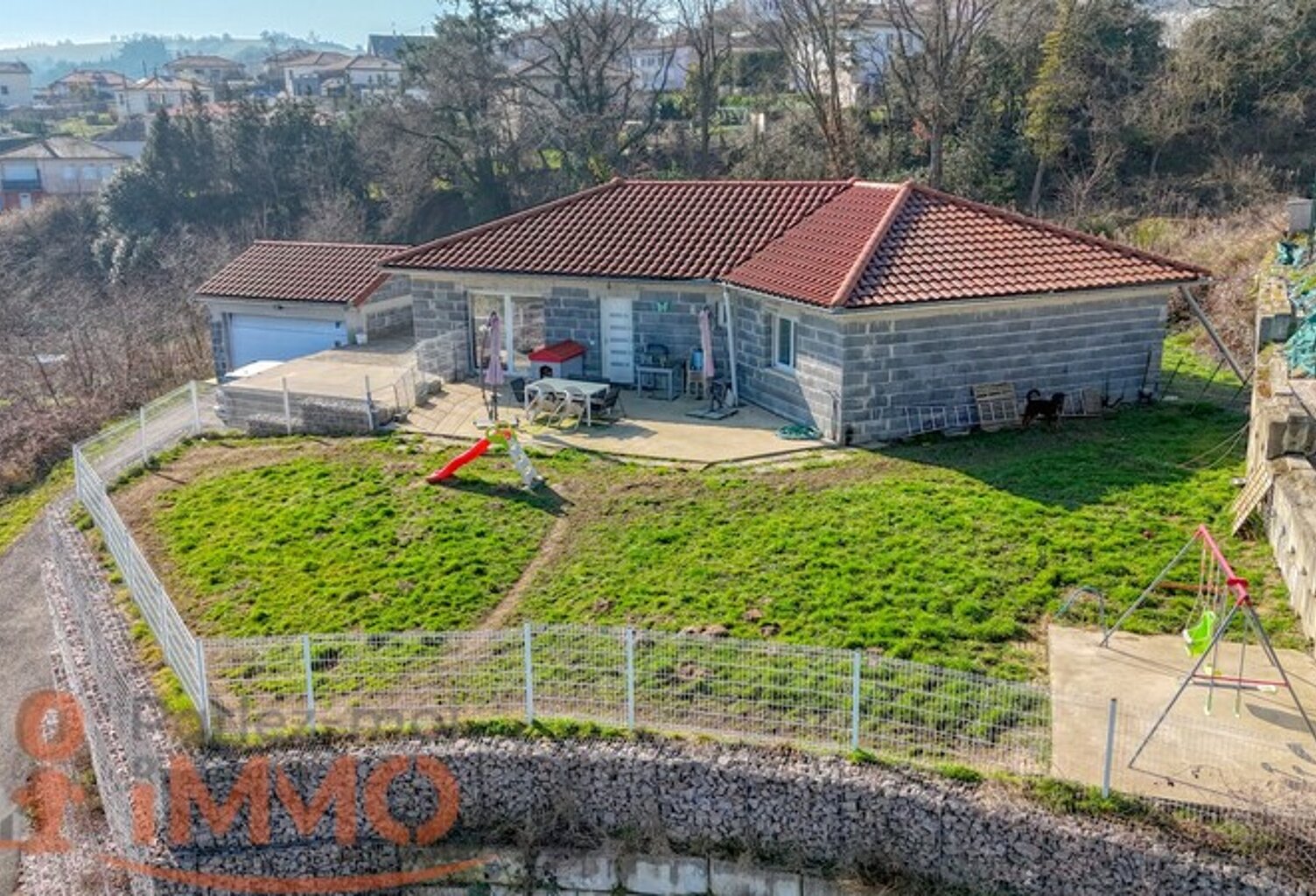 Villa — photo 1