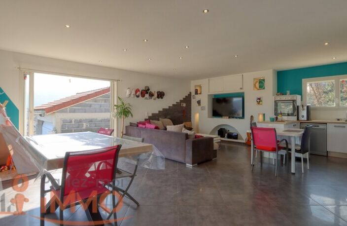 Villa — photo 5