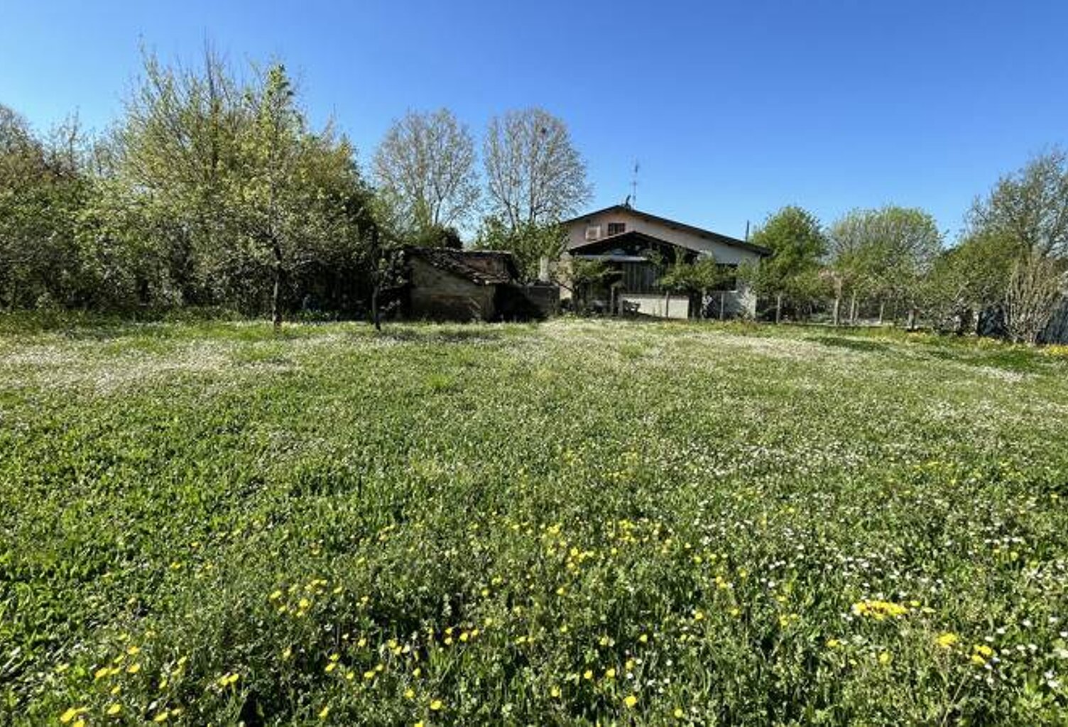 Terrain à bâtir de 0 pièces principales — photo 1