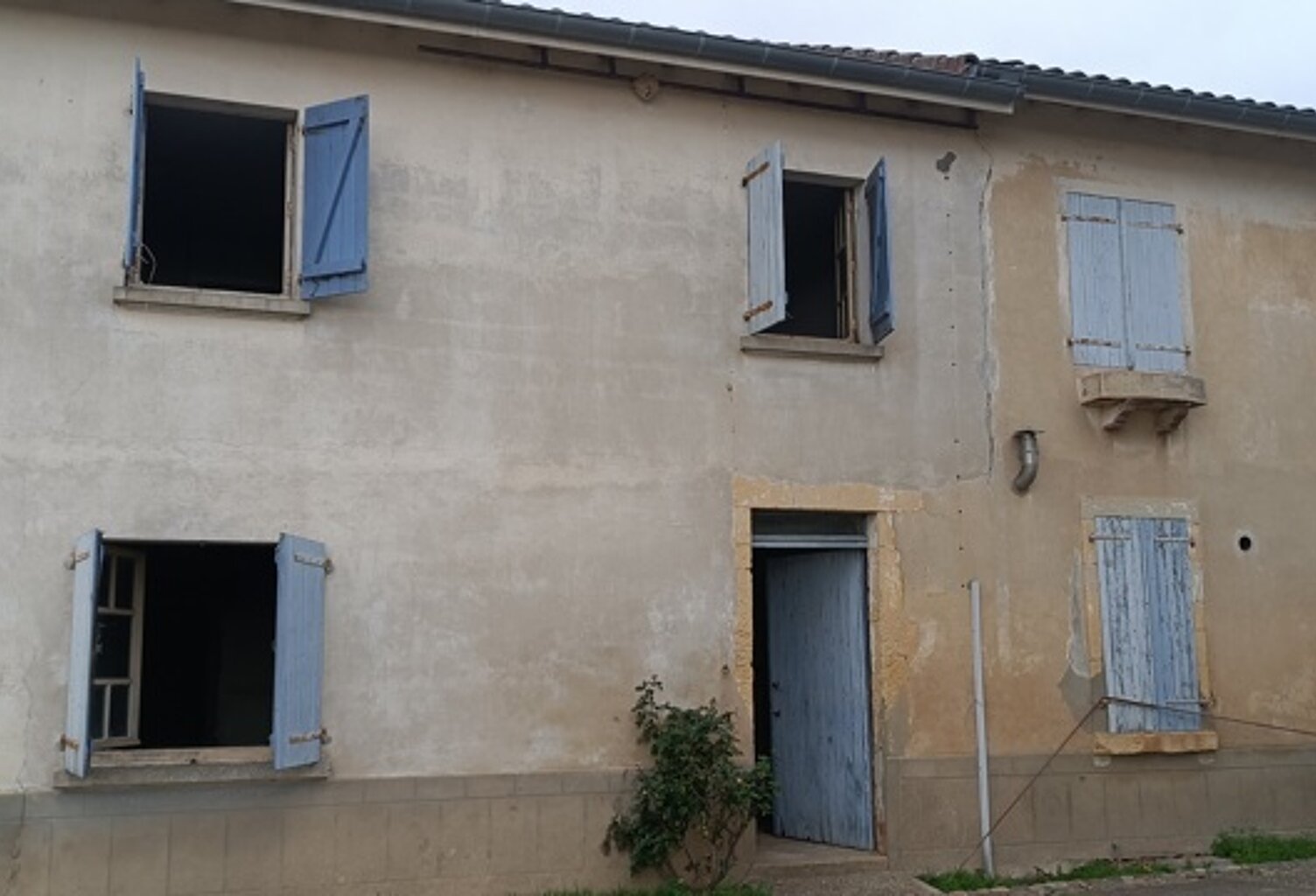 Maison de bourg de 7 pièces principales — photo 1