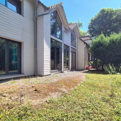 Maison 11 pièces 899000 €