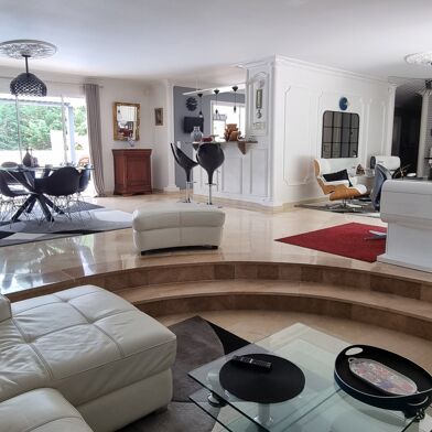 Maison 5 pièces 568000 €