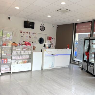 Commerce  280000 €