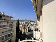 3 PIECES BALCON ET STATIONNEMENT — photo 2
