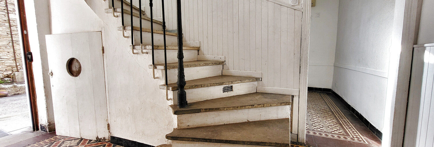 Maison 7 Pièces 200 m² à vendre à Corconne (30260)