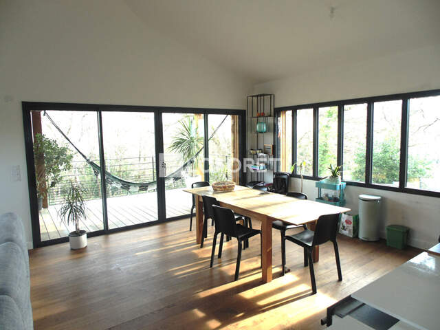 Villa à ossature bois,  Suite parentale et deux chambres - 105 m² avec grand jardin — photo du bien