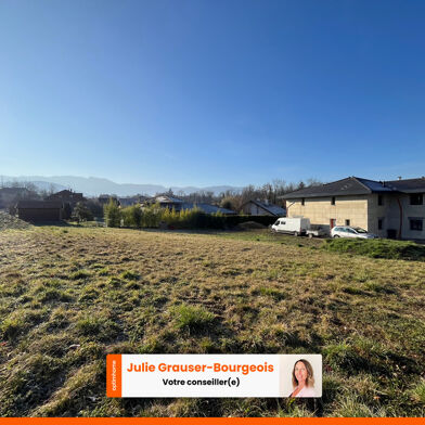 Terrain  327000 €
