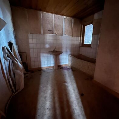 Maison 8 pièces 250000 €