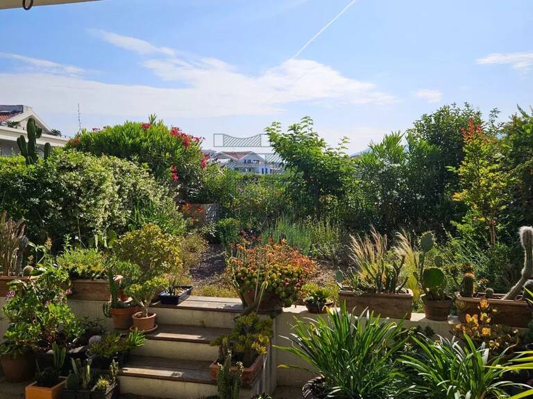PRADO / LA PLAGE - Studio avec terrasse et jardinet — photo 1