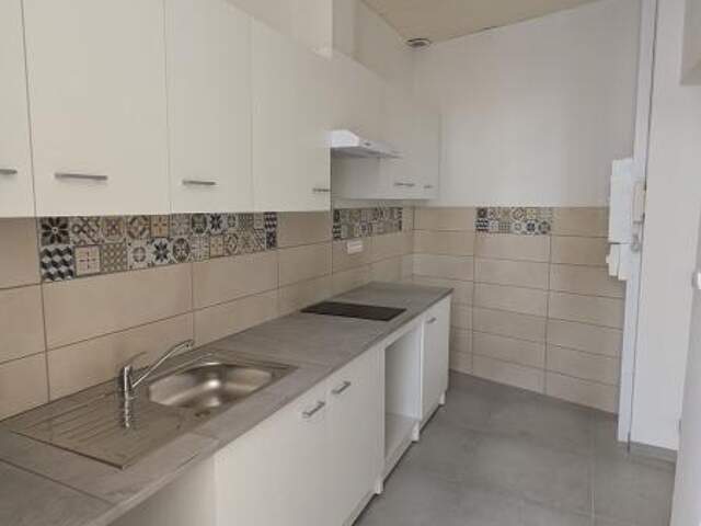 Appartement à Louer - 1er étage - AIRE SUR L'ADOUR — photo du bien