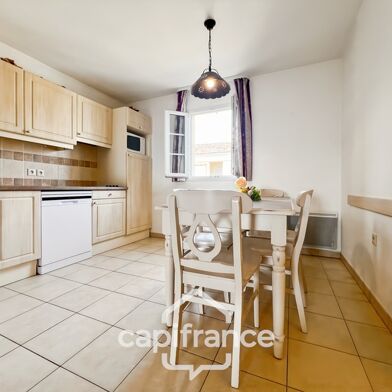 Appartement 3 pièces 242000 €