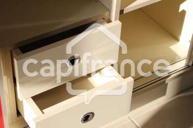 Commerce 10 pièces 224000 €