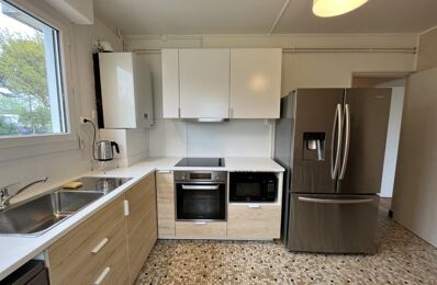 location appartement 525 € CC /mois à proximité de Saint-Jean-d'Illac (33127)