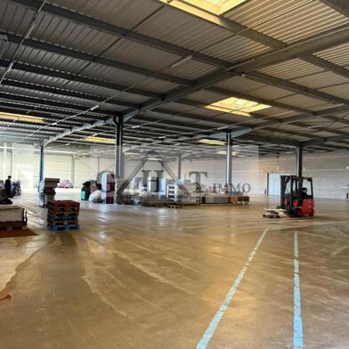 Local industriel  15000 €