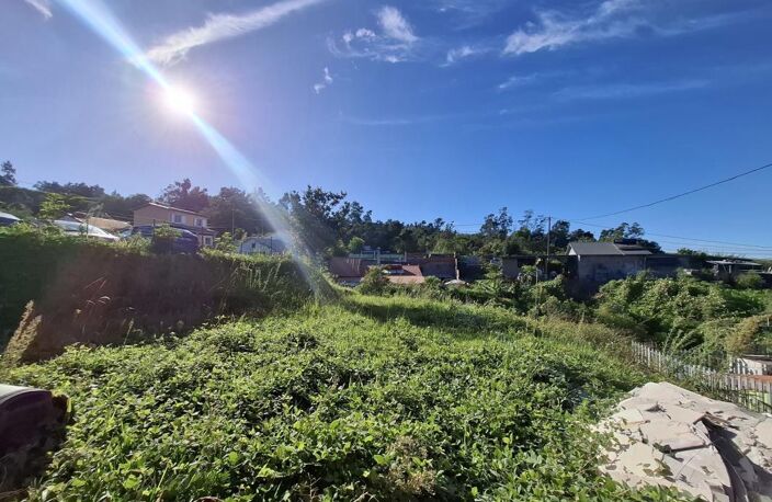 A Vendre Maison  Type F5 à rénover 70M2  Le Petit Tampon — photo 3