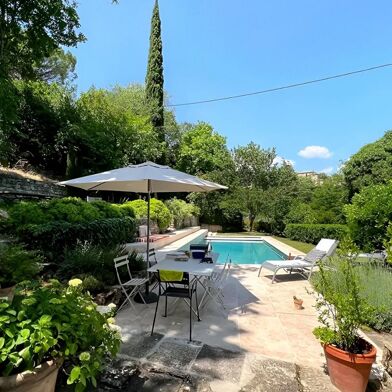 Maison 10 pièces 2350000 €