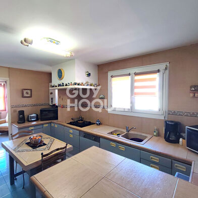 Appartement 5 pièces 275000 €