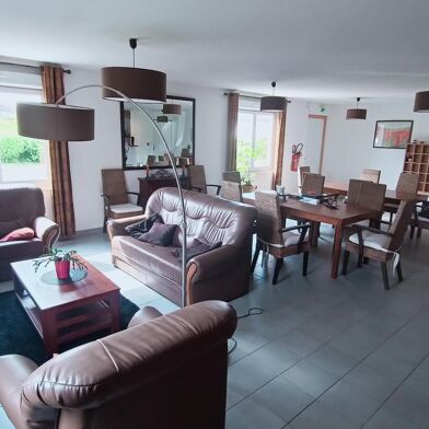 Appartement 4 pièces 740 €