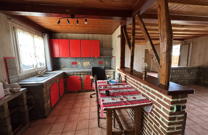 Maison dans bourg avec commerces — photo 2