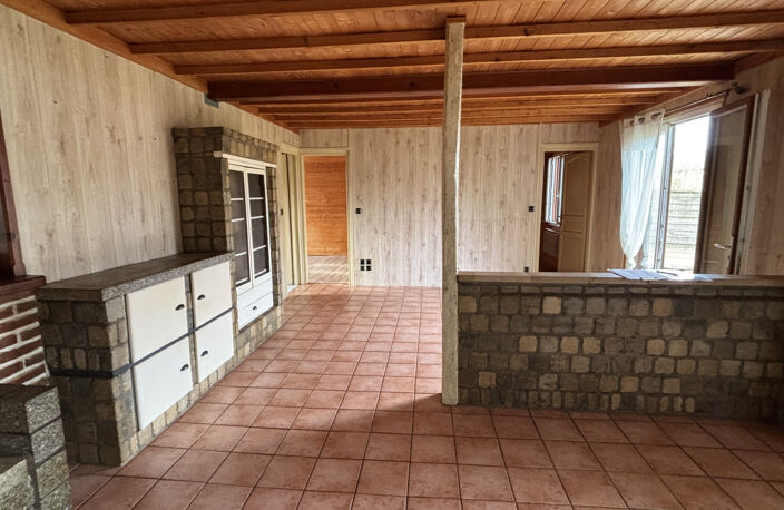 Maison dans bourg avec commerces — photo 3