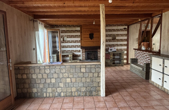 Maison dans bourg avec commerces — photo 4
