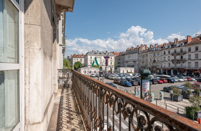 Très bel immeuble — photo 3