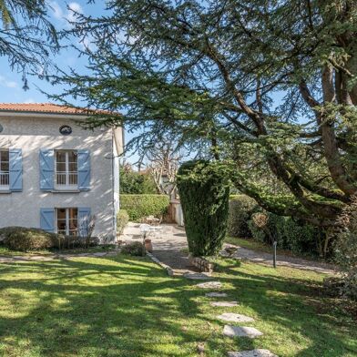 Maison 7 pièces 174 m²