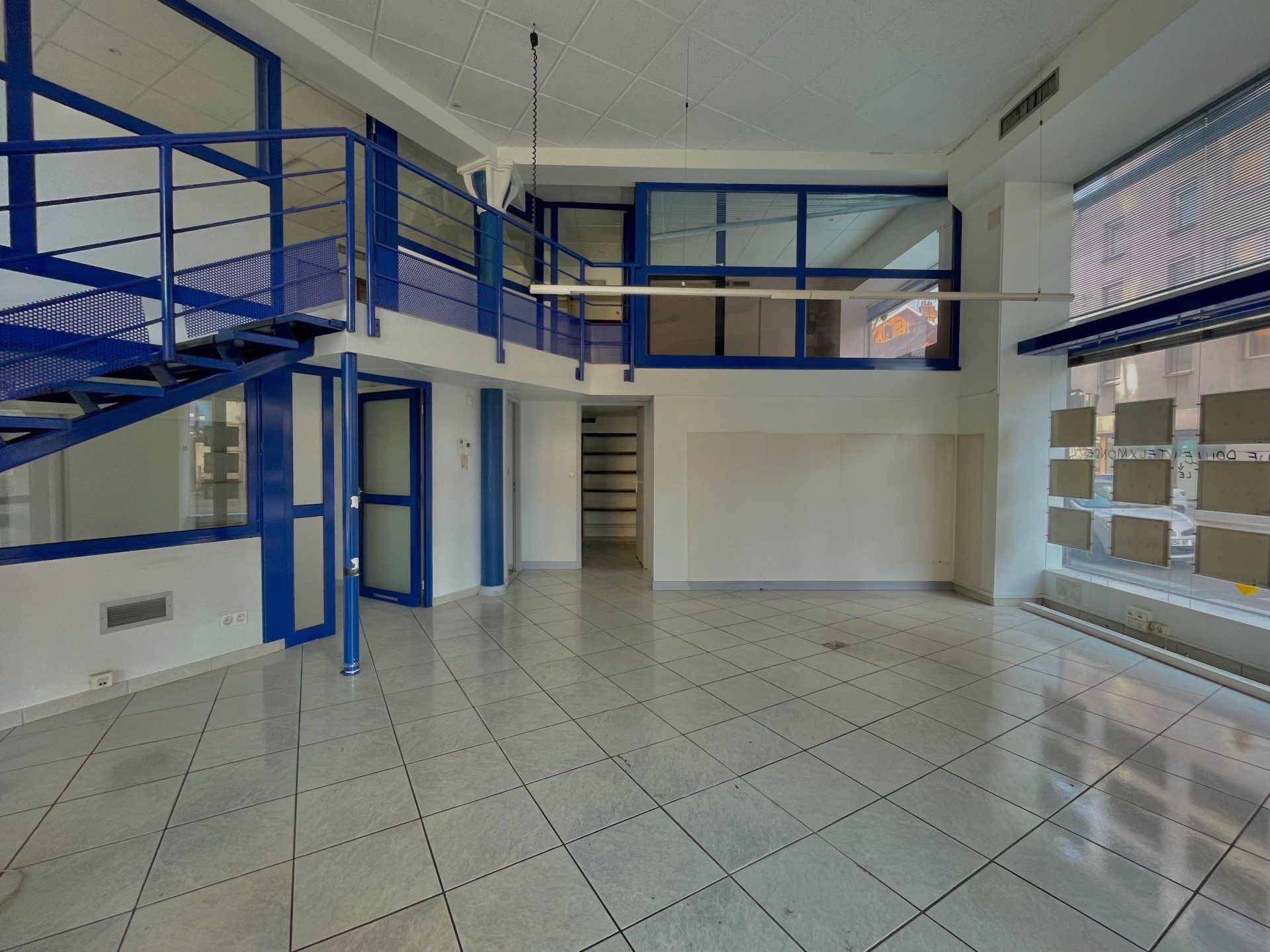 Local commercial 5 pièces  à vendre Grenoble 38000