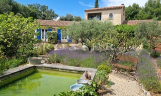 Maison 10 Pièces 235 m² à vendre à Lacoste (84480)