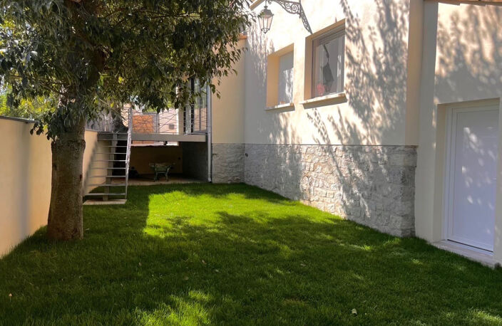 Maison rénovée de 138m2 -jardin de 500m2 avec piscine — photo 3