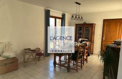 vente maison 276 000 € à proximité de Romigny (51170)