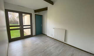 Bureau  23 m² à louer à Jonzac (17500)