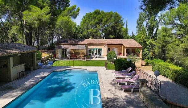 Villa / Maison 6 pièces  à vendre Les Milles 13290