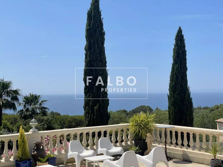 Villa vue dominante mer au calme avec tennis piscine La Ciotat — photo 1